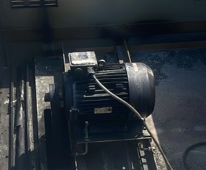 roof-mounted motor